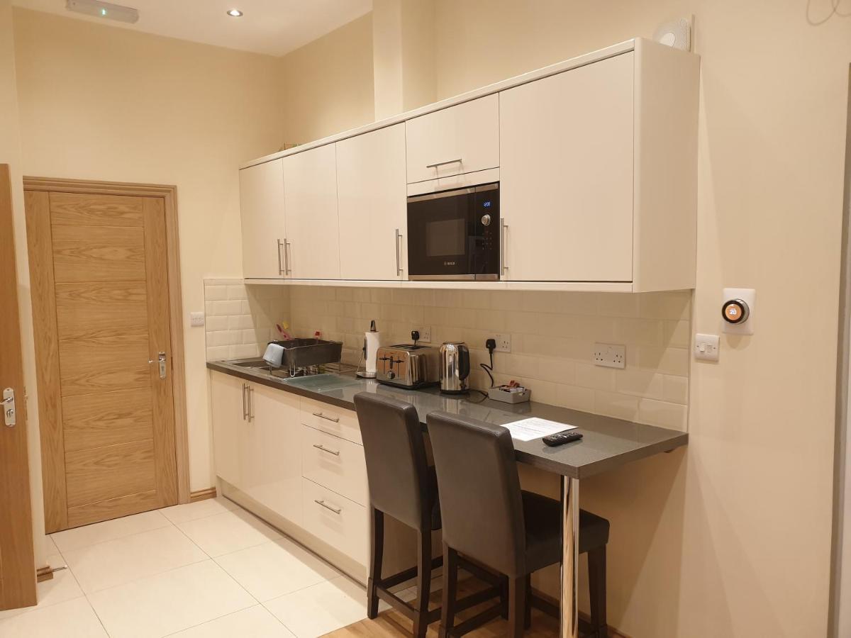 London Luxury Apartments 4 Min Walk From Ilford Station, With Free Parking Free Wifi Luaran gambar